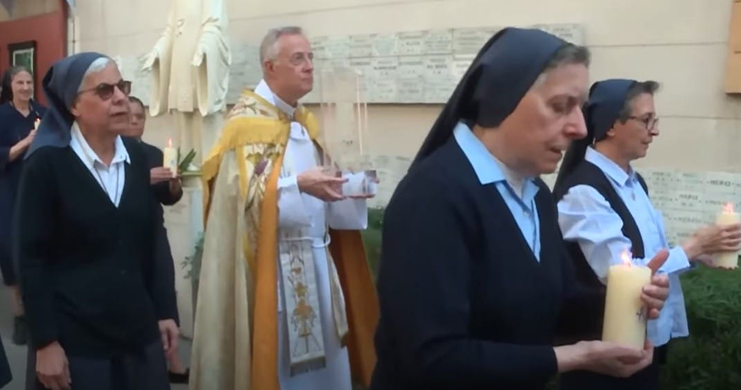 A LUZ DE PENTECOSTES: 400 anos de luz para a Companhia e o mundo